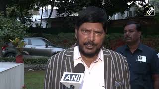 Athawale ने Maharashtra CM के लिए किया Fadnavis का समर्थन देखें Video [upl. by Ecahc111]