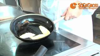 Video Ricetta Filetto di Orata con Cipolle allAgro e Patate al Nero di Seppia [upl. by Nadine155]