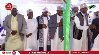 SHEIKH OTHMAN NA SHEIKH IZUDIN WAMESHINDWA KUJIZUIA ANGALIA WANAVYOMWAGA MAPESA [upl. by Llertram]