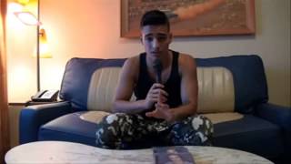 Maluma cantando acapela [upl. by Einot]