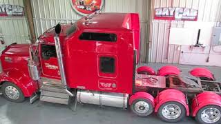 Removing a Kenworth AeroCab W900L sleeper Daycab company [upl. by Toinette]