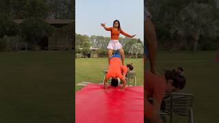 Touch hua ya nhi shorts ytshorts gymnast parkoir parkour couplegoals [upl. by Ches472]