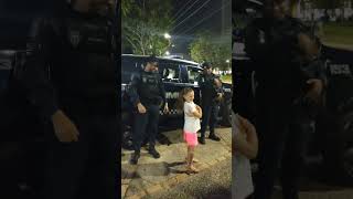 OLHA O QUE ELA FEZ COM A POLÍCIA myyearonyoutube2023 shortsvideo videoengraçado pegadinha [upl. by Ermey751]