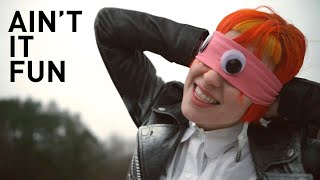 Paramore  Aint it fun Tradução em Português [upl. by Ybanrab]