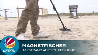 Magnetfischer Auf der Suche nach Schätzen am Strand in Tossens [upl. by Steady723]