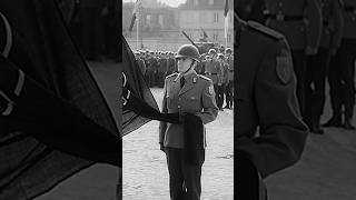 Inspektion der Bundeswehr  Flaggenparade 🦅🇩🇪militär soldaten marsch bundeswehr brd garde [upl. by Assirim638]