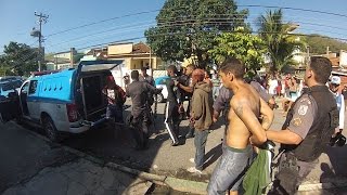 Policias prendem 8 bandidos dentro de uma casa na Zona Norte [upl. by Aden182]