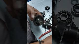 HERO HFDELUXE GEAR BOX FITTING [upl. by Yenitirb331]