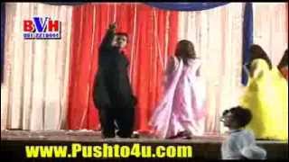 Kiran khan new mast hot pashto dance Zama pa Meena best of kirna album [upl. by Leatrice]