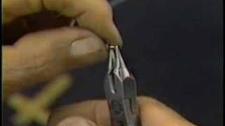 How to make a wire rosary  Part 4 Linking the chain [upl. by Oag]