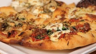 4 Best Pizza Topping Combinations  Homemade Pizza [upl. by Ahto]