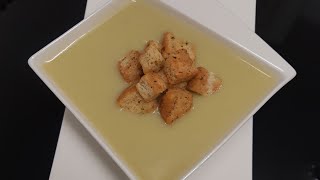 Soup velouté Leek Creamy leek potato soup velouté soupe poireaux pommes de terre حساء صحي و لذيذ [upl. by Nannah]