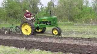 1948 John Deere B Plowing [upl. by Kruger275]