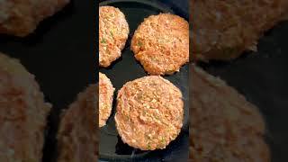 The Ultimate Guide to Making Juicy Turkey Burgers [upl. by Warner]