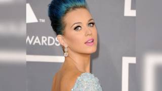 Katy Perry Nicki Minaj and Rihanna Rock the Red Carpet at Grammys [upl. by Ecar]