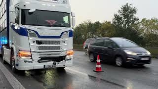 Verkeersongeval op E40 in Oostkamp zorgt voor moeilijke ochtendspits [upl. by Nisa]