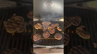 Chicken or Beef grill braai weber shorts burgers [upl. by Nodaj12]