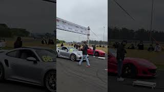 ferrari portofino contra porsche 911 turbo S desafio 14 de milha muito top [upl. by Alram949]