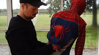 JAI ACHETÉ LE VRAI COSTUME DE SPIDERMAN UNBOXING [upl. by Damarra]