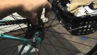 How to removeinstall a fixie cog without a chainwhip rotafix [upl. by Safko]