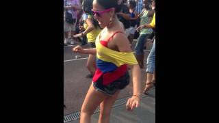 Salsa Colombienne Salsa calena a Paris Fete de la Colombie avec Francy Barahona [upl. by Ettezil]