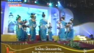 Lao Dance Fon Mahaxay ຟ້ອນມະຫາໄຊ [upl. by Spindell286]