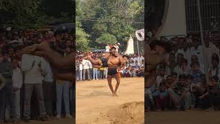 sonbhadra दुद्धी के खेल मैदान पर गोवर्धन पूजा के अवसर पर हैरतंगेज करतब दिखाते पहलवान गोवर्धनपूजा [upl. by Gillie]