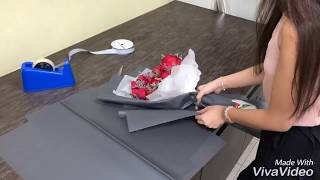 How to Wrap a Rose Hand Bouquet  Flower Wrapping Ideas  玫瑰花束包装  花藝教學 [upl. by Adaline]