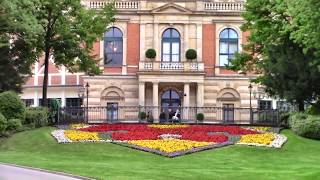 Bayreuth  Festspielhaus Vorbereitungen  voorbereidingen  preparations 2017 [upl. by Coucher]