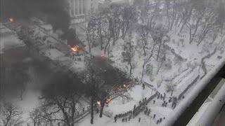 Kiev violenti scontri tra polizia e sostenitori Saakashvili [upl. by Inattirb264]