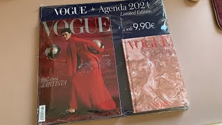 Vogue Dicembre con agenda 2024 in omaggio [upl. by Ybba408]