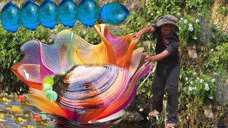 【4K HD】 The boy opens a giant crab that turns bright with beautiful gold jewelry inside [upl. by Riddle]