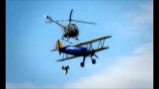 AMAZING Wingwalker Crash wmv [upl. by Reppiks]