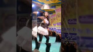 Pinky song dj dance moronjodiaseopriyotoma banglamusic funny [upl. by Layla]