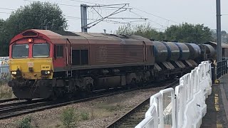 66066 and 66025 at Grantham [upl. by Aicertap658]