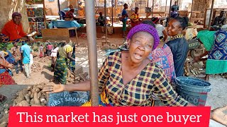 NIGERIAN VILLAGE MARKET THIS MARKET HAS JUST ONE BUYER FOODSTUFF PRICE IN NIGERIAN RURAL MARKET [upl. by Irual]