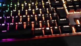 Review  Análise  Teclado Mecânico Corsair K70 RGB Lux BR  ABNT2  Ç  Cherry MX RGB Red [upl. by Aric]