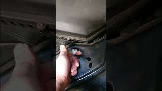 How to change a headlight bulb on a Volvo XC70 [upl. by Nader]