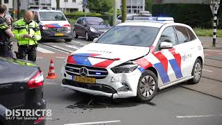 Politieauto in botsing met personenauto Hengelolaan Den Haag [upl. by Lucian928]