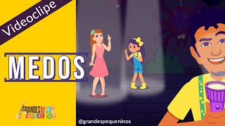 Medos  Videoclipe Grandes Pequeninos [upl. by Annaya865]