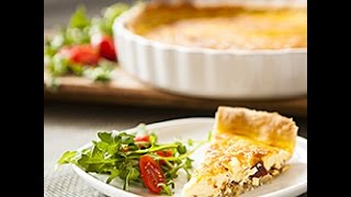 Come fare la quiche Lorraine  videoricetta di torta salata con pancetta [upl. by Dettmer]