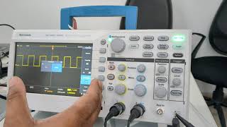 Basic working of Oscilloscope TBS1000C Demo  Ruban Sayyed  Model TBS1102C Tektronix Oscilloscope [upl. by Inhoj420]