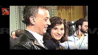 Enrico Ruggeri conquista il Festival di Sanremo con Mistero  Servizi Tg2 e Tg1  1993 [upl. by Viquelia]