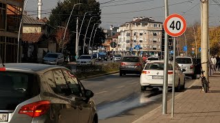 Në rrugën “Bardhyl Çaushi” veturat ndalohen në rrugë pengojnë trafikun [upl. by Moersch]