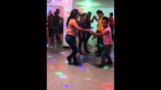 Bailando cumbia sonidera [upl. by Shurlock]