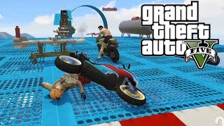 DEMASIADOS JUGUETES EXPLOSIVOS PARKOUR GTA V [upl. by Nicola]