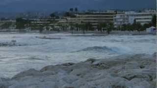 Surf par coup de mer sur la région de Nice [upl. by Aneeh]