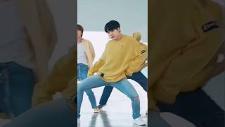 Itar Ki Shishi HaiJungkook  Jungkook Hindi Song Dance  Bts Dance ShortsHar Funn Maula bts [upl. by Thilda]