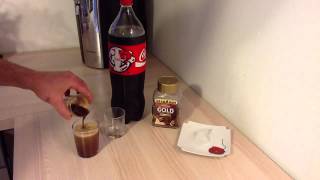 Faire un cocktail Black Cola  Recette café coca [upl. by Aisel]