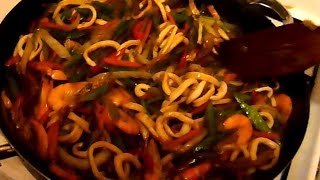 Recette de Calamar  Légumes Calamar amp Crevettes Sautées  Cuisine Chinoise [upl. by Harewood939]